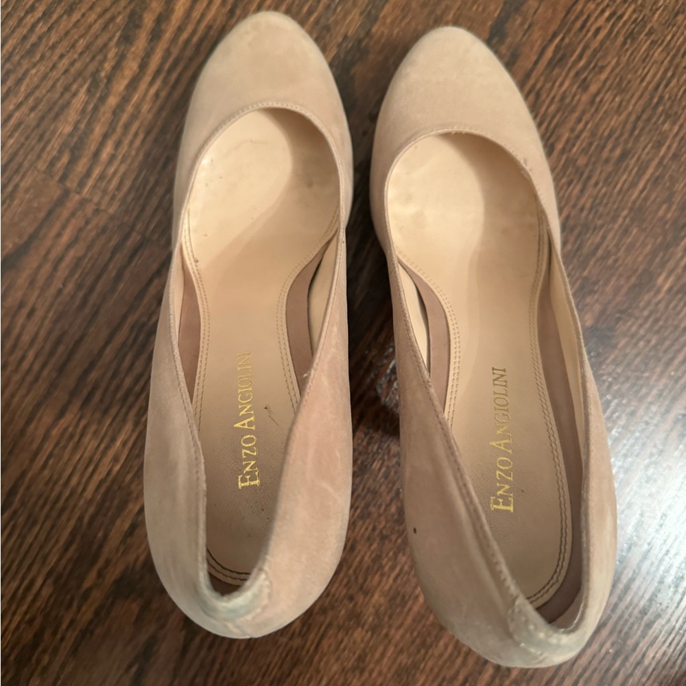 Enzo Angiolini Tan Heels Classic Design